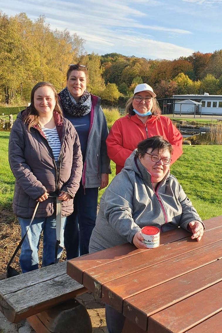 2021-11-07 Spende Ahrweiler – Frauengruppe1