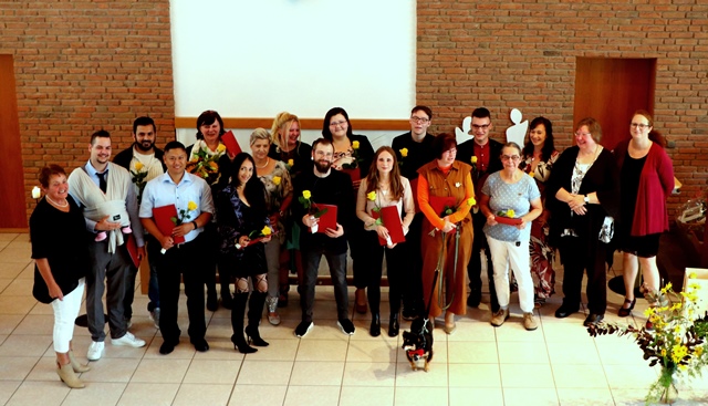 2022-09-15AbschlussfotoAltenpflege2022WEB