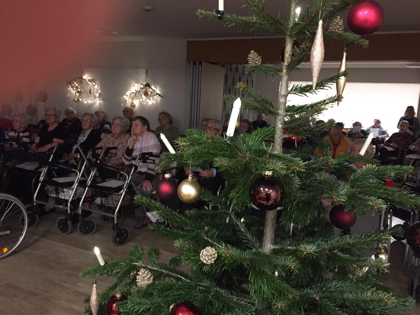 Weihnachten im Seniorenzentrum